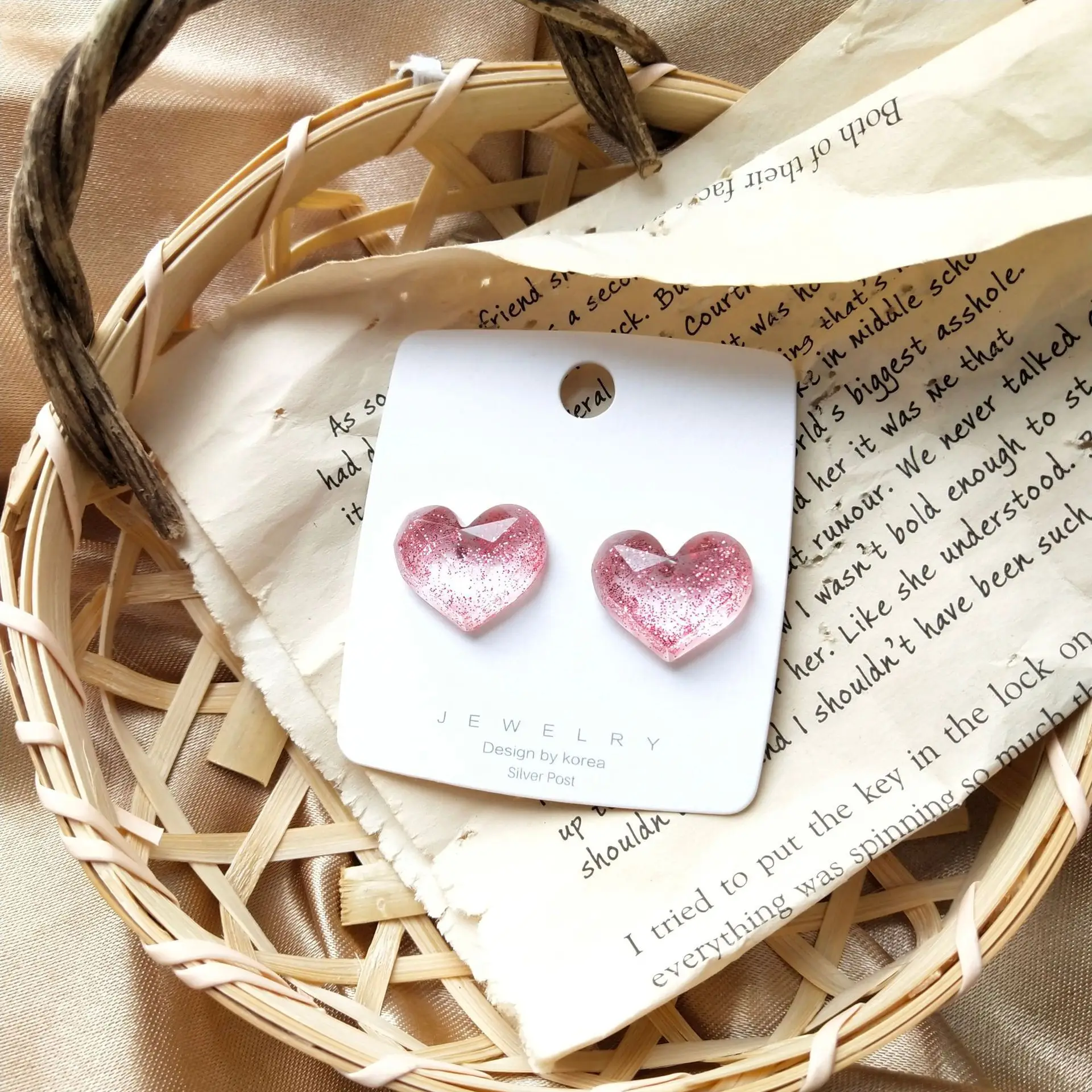 

SNCSDK Cute girl Japanese Korean Cut Face Three-Dimensional Peach Heart Strawberry Transparent Ear Clip Women's stud Earrings