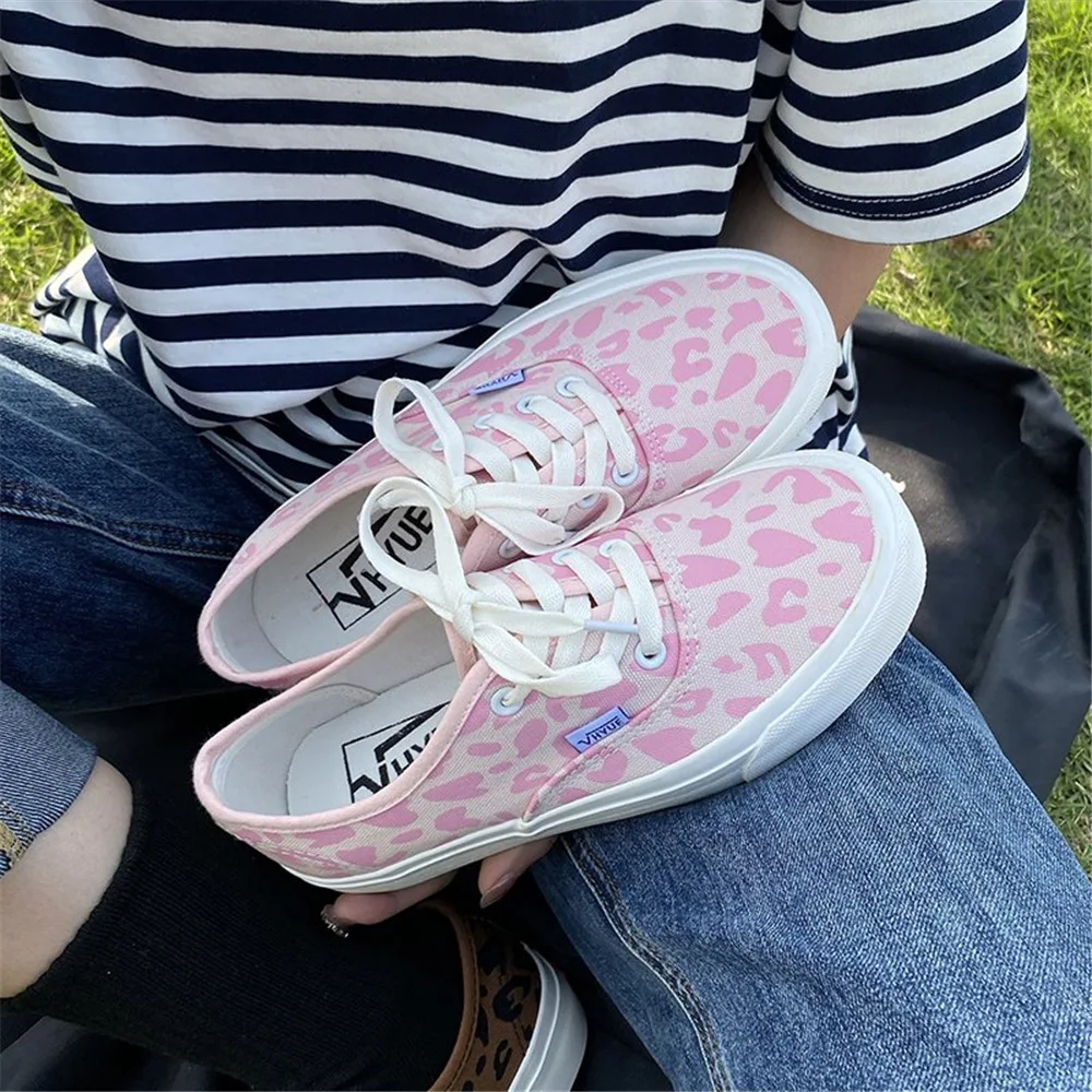 

Leopard print canvas shoe female Korean version ulzzang simple retro port taste street clapboard shoe ins tide Z46