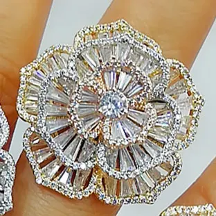 

Bride Talk New Fashion Trendy Style Women Finger Rings With Cubic Zircon Stone Micro Paved Surprise Gift For Women Jewelry Ring