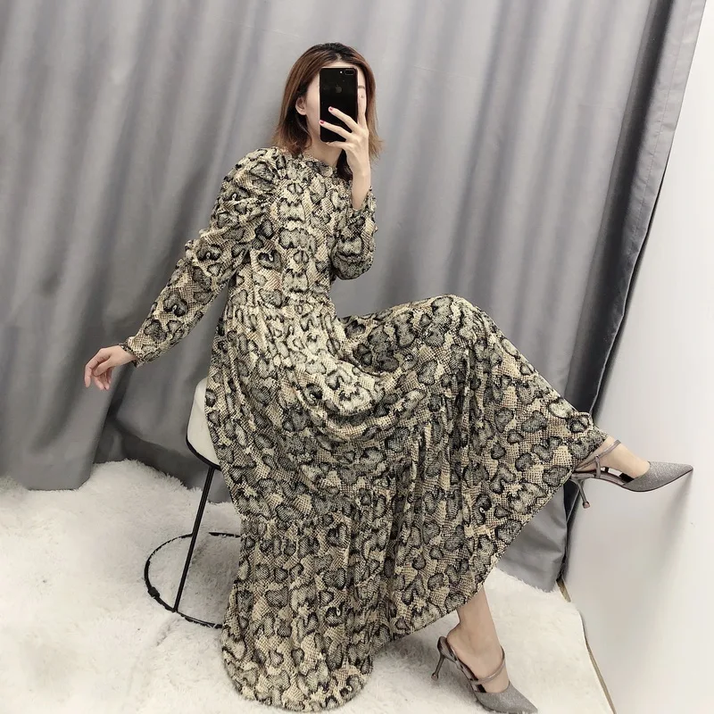 Винтажное женское платье весна 2020 новая мода животный принт змеи длинный рукав