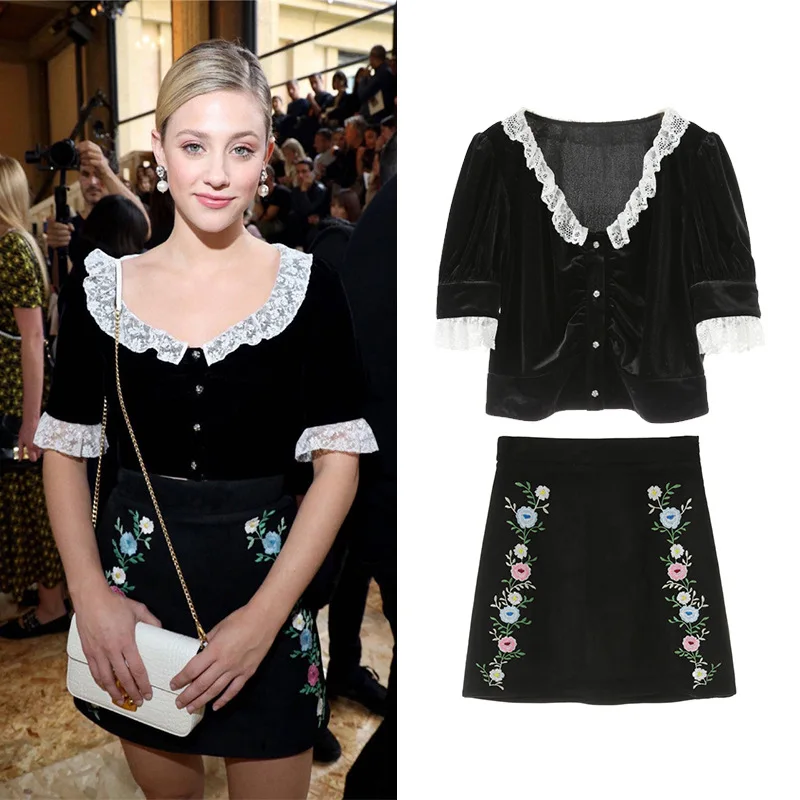 Бархатная блуза с коротким рукавом и кружевным вырезом + юбка вышивкой весна-лето