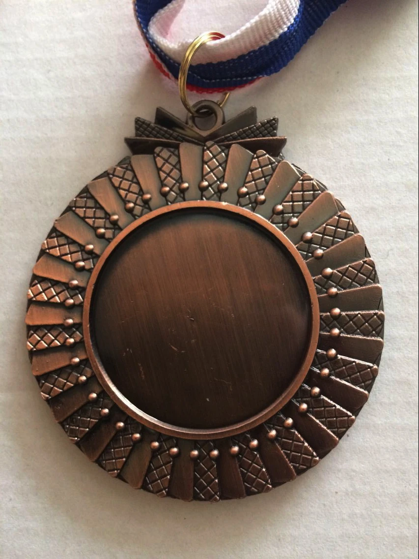 Бесплатная доставка универсальные школьные спортивные игры золотые серебряные