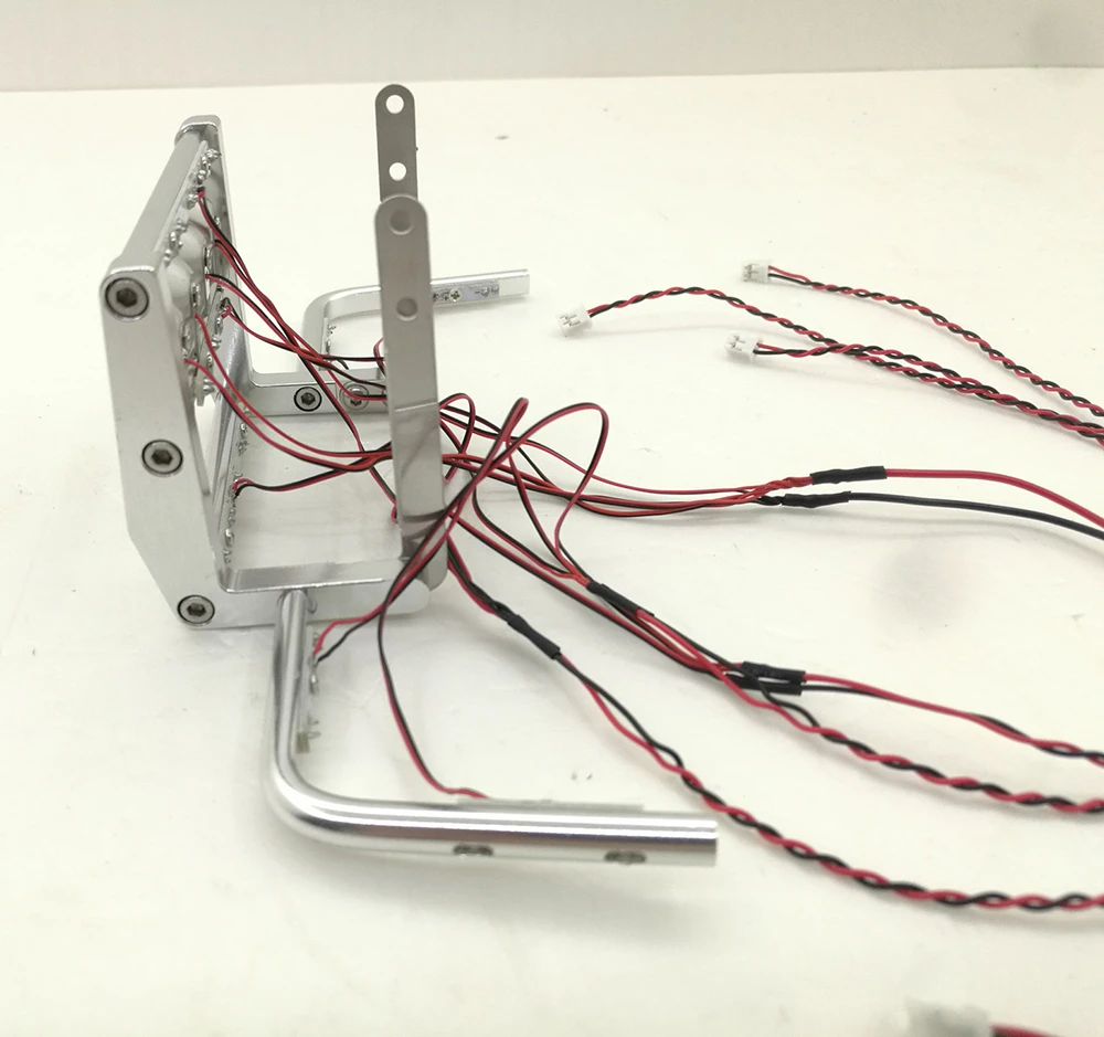 передний бампер из алюминие