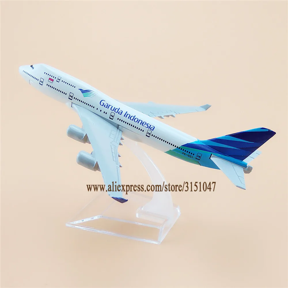 

Air Garuda Indonesia Airlines B747 Boeing 747-400 Airways Airplane Model Alloy Metal Model Plane Diecast Aircraft 16cm Gift