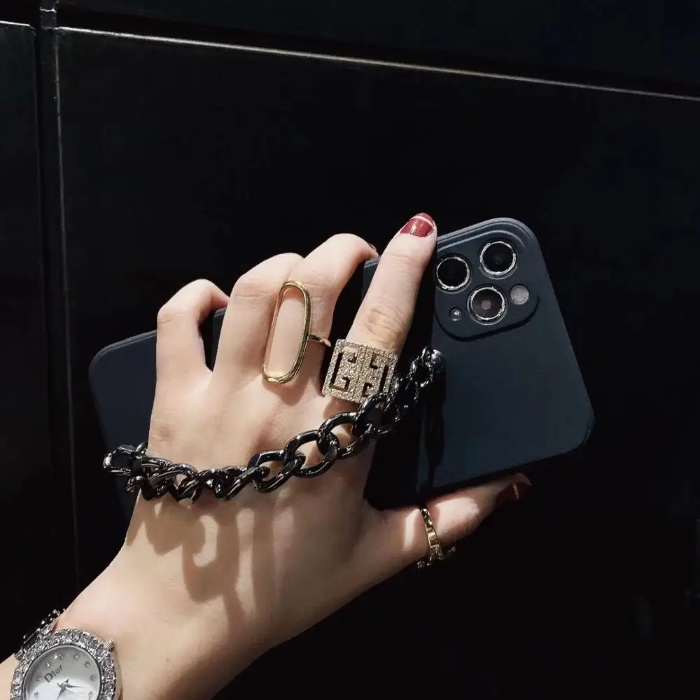 

Fashion Cool Metal Hand Chain Case Cover For iPhone 12 Mini 11 Pro Max XS Max XR X 8 7 6 6S Plus SE Cool All Black Bracelet Case