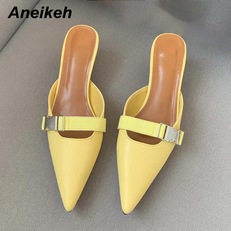 

Aneikeh 2022 пикантные блестящие туфли с острым носком и металлическим украшением на тонком высоком каблуке, женская обувь на весну и осень, вече...