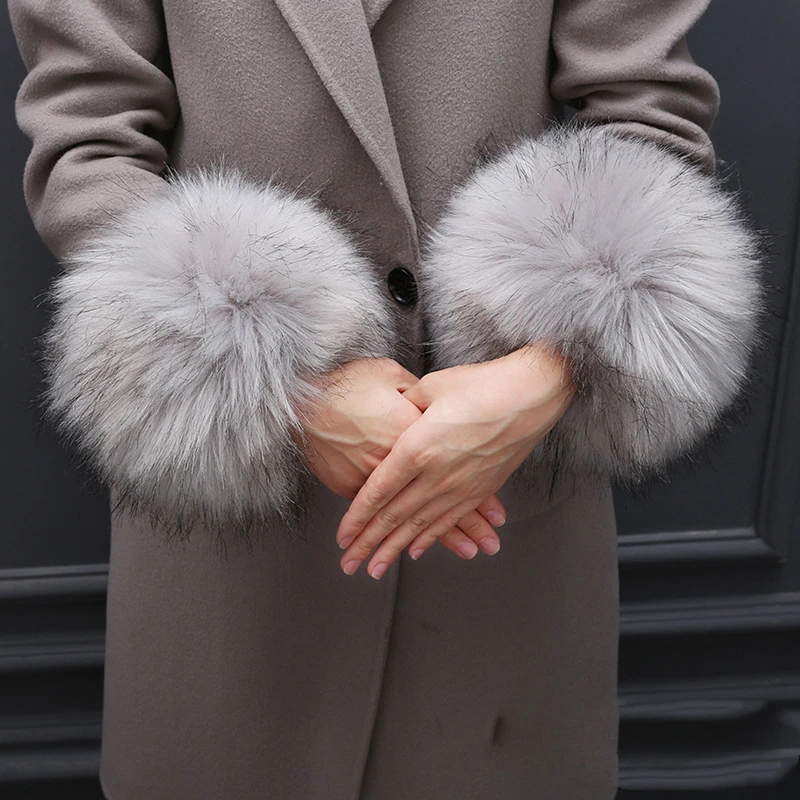11 Winter Gloves Oversized Fur Cuffs Wrist Ring Keep Warm Windproof Cuff Bracelet Cute Wrist Set Hand Cuff Women Fingerless Gloves - Цвет: 11