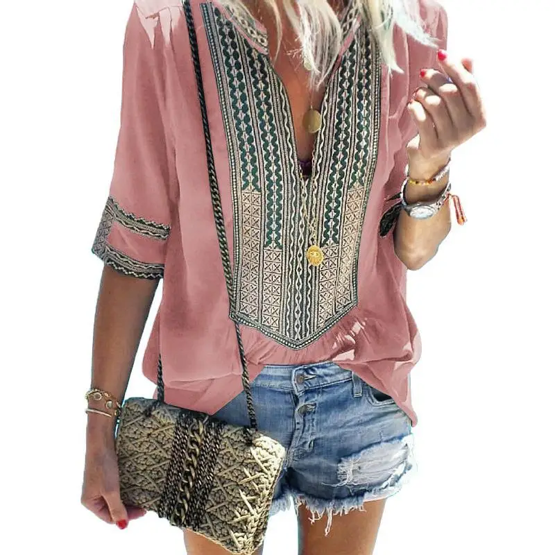 

2021In the summerThe new fashion printed striped v-neckWith short sleeves ladies leisure large size T-shirt loose