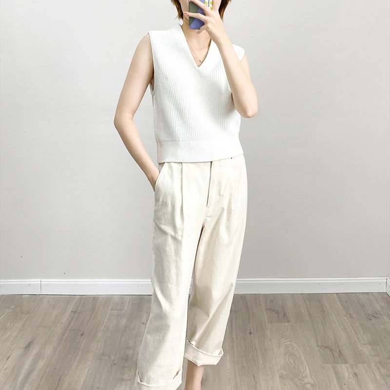 

Женский трикотажный жилет с V-образным вырезом, без рукавов