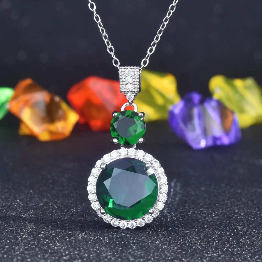 

Vintage Round Green Crystal Emerald Gemstones Diamonds Pendant Necklaces for Women 18k White Gold Silver Color Fine Jewelry Gift