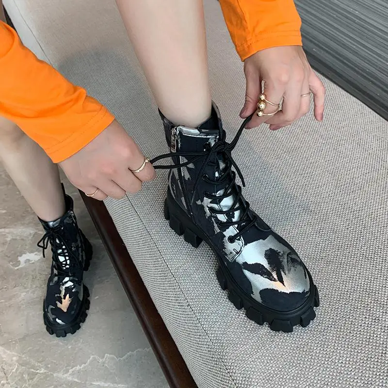 Harga Krazing Pot Kulit Asli Dicetak Kulit Bulat Toe Sepatu Hak Tinggi Renda Pakaian Sehari-hari Musim Dingin Tetap Hangat Non-Slip Semata Kaki L41