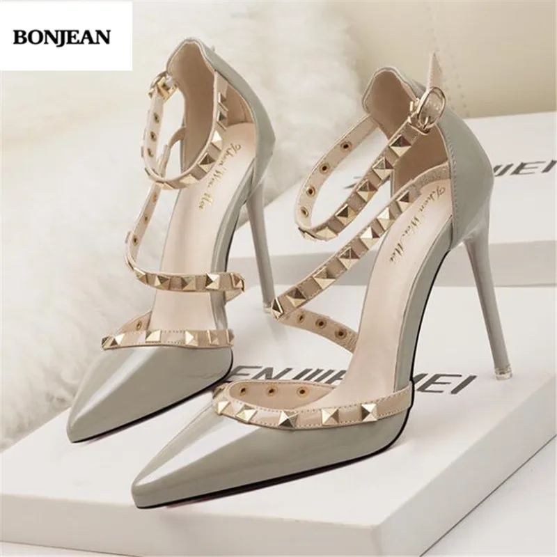 Женские туфли на высоком каблуке шпильке простые пикантные с закрытым носком