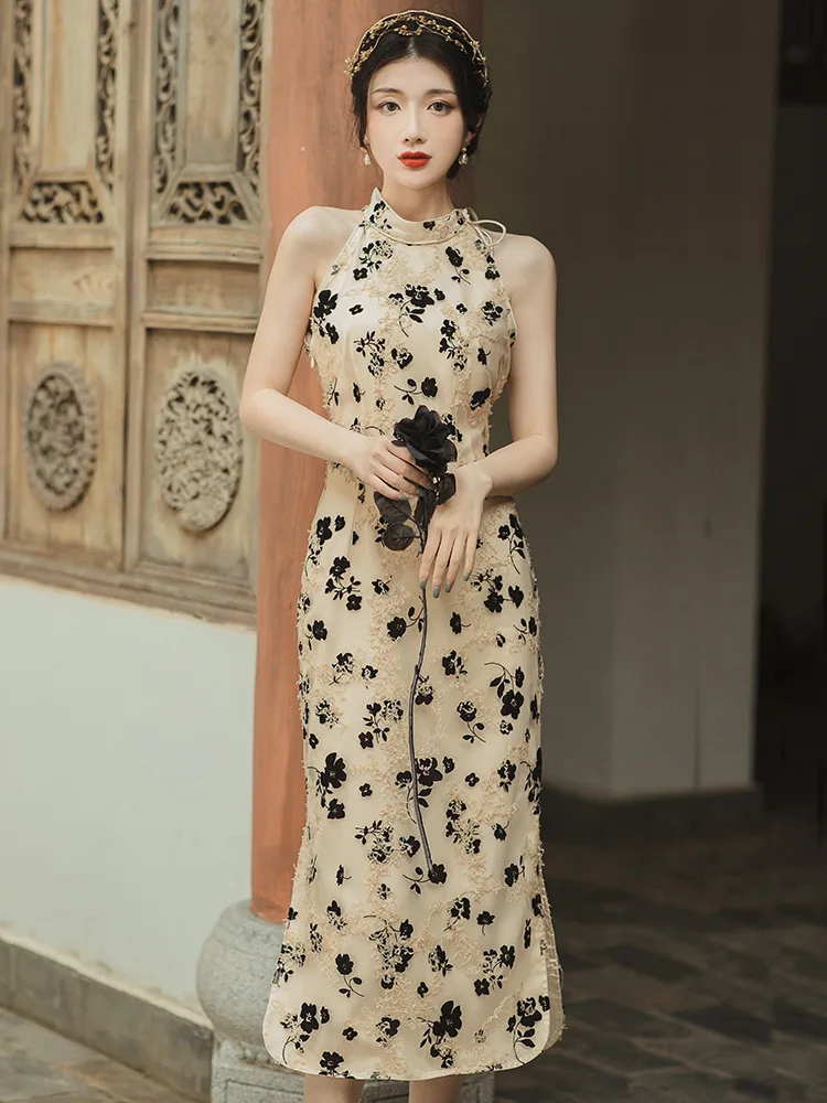 

Halter Mandarin Collar Sexy Chinese Dress Women Sleeveless Lace Qipao Slim Vestidos Improved Cheongsams Elegant Embroidery Gown