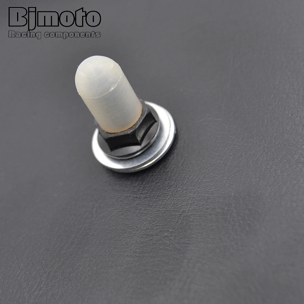 

BJMOTO Motorcycle Vintage Solo Rider Passenger Slim Seat Mount For Harley Sportster XL 883 1200 Iron 883 motorbike black Seat