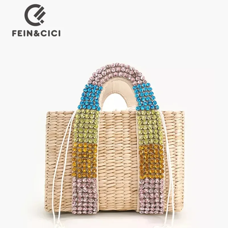 

Женская пляжная сумка-тоут с жемчугом и бусинами