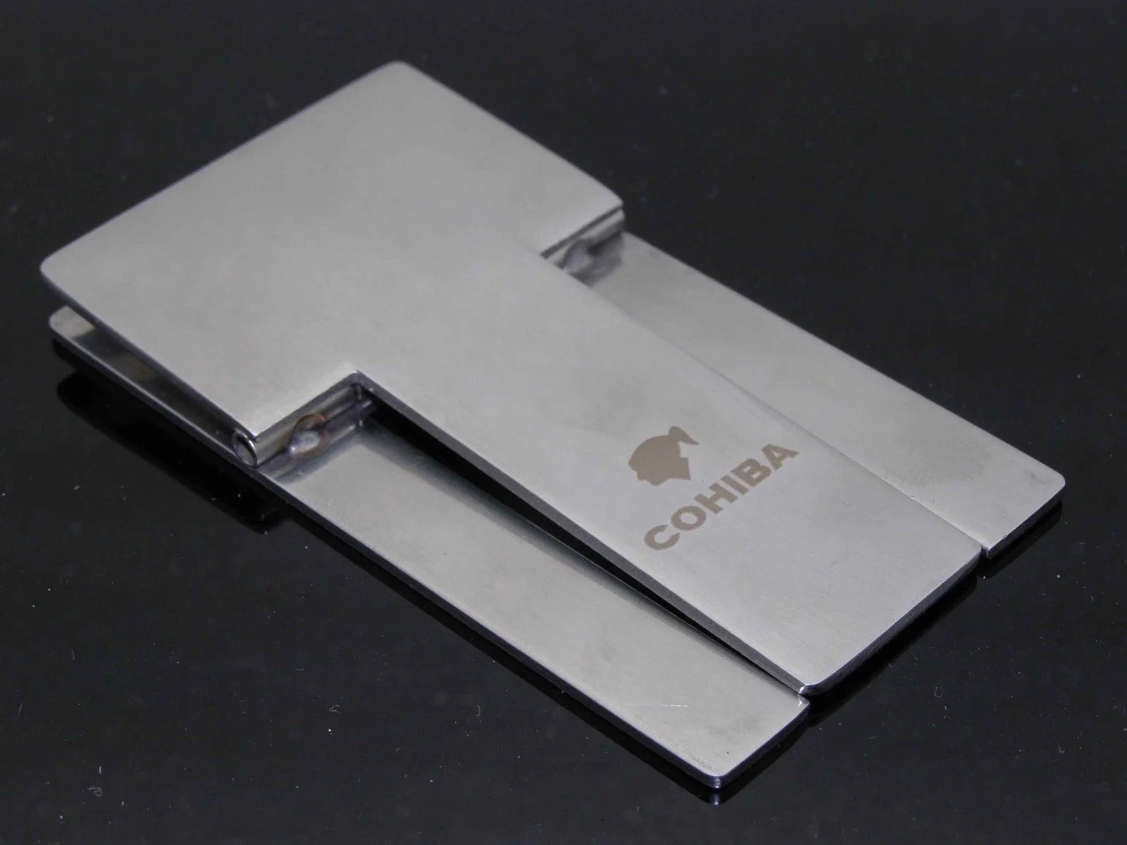 Портативный складной выставочный стенд для сигар Cohiba из нержавеющей стали