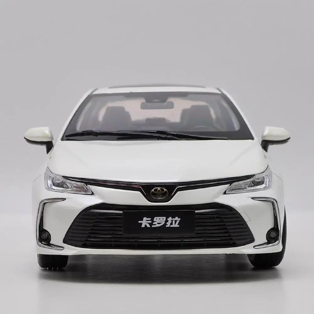 1/18 Масштаб Toyota Corolla 2019 белая модель автомобиля под давлением коллекционная