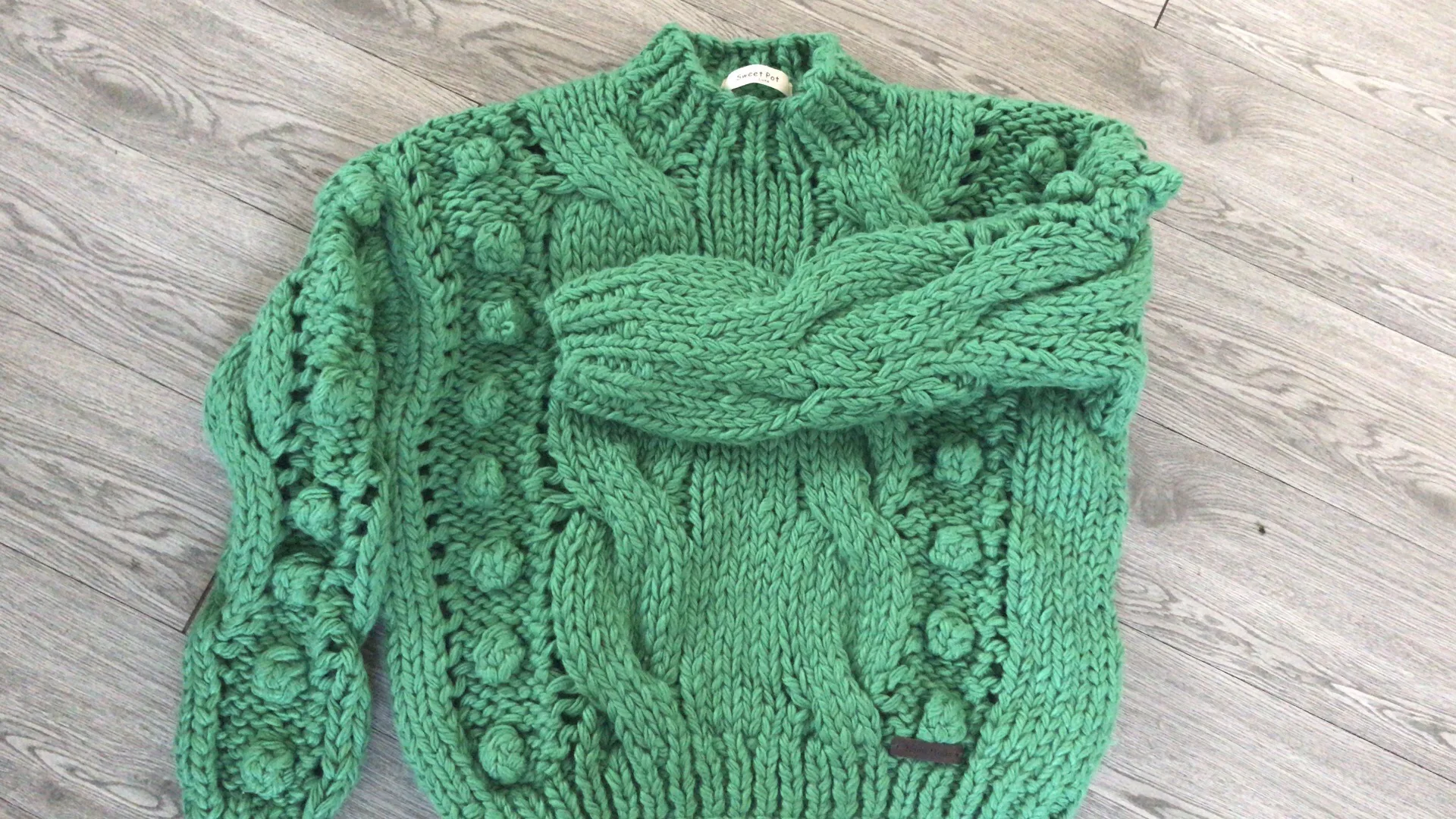 

Casual Harajuku Hippie Boho Loose Baggy Handmade Twist Ball Turtleneck Knit Oversized Sweater Winter Pullovers Women Knitwear