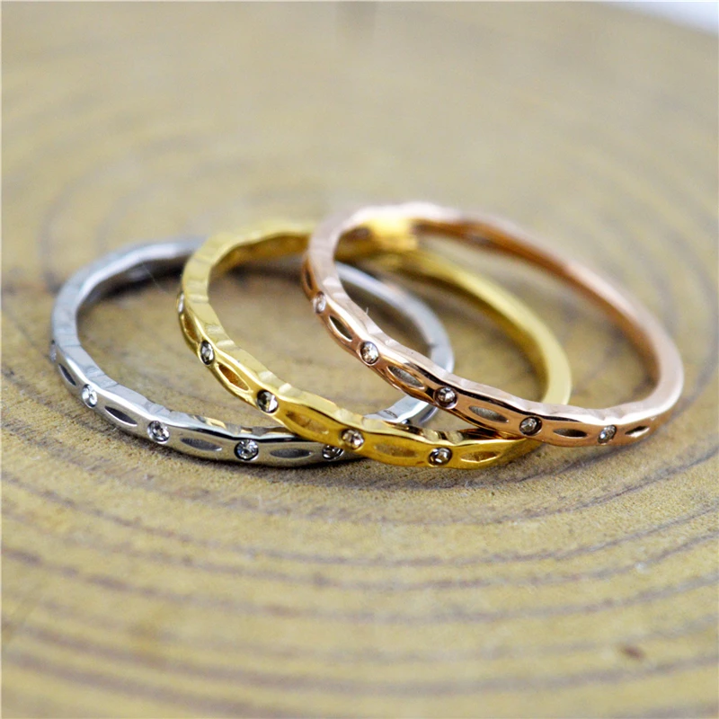 

Korean Style 2mm Thin Stainless Steel Finger Rings for Women Fashion AAA Cubic Zirconia Engagement Jewelry Anillos Ladies 2021