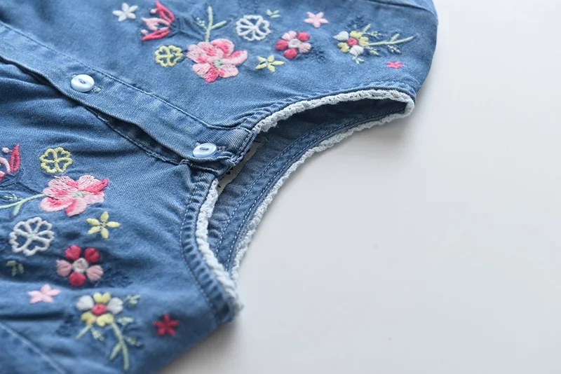 Любовь DD &amp мм 2021 платья для девочек Новая одежда детей Детский свитер из новой