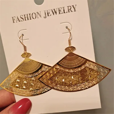 

Chinese Style Personality Vintage Goldfish Metal Rhinestones Love Dangle Earrings Fashion Temperament Ladies Jewelry Accessories