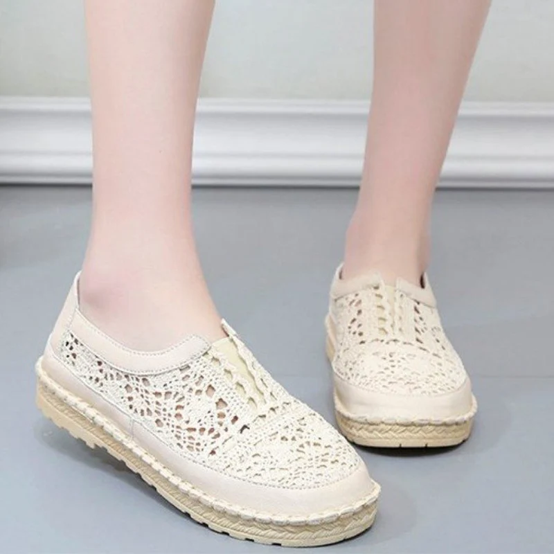 

Women Spring Loafers Lace Thick Bottom Breathable Female Flat Shoes Non Slip Solid Flowers Mesh Hollow Out Ladies Footwear 2021