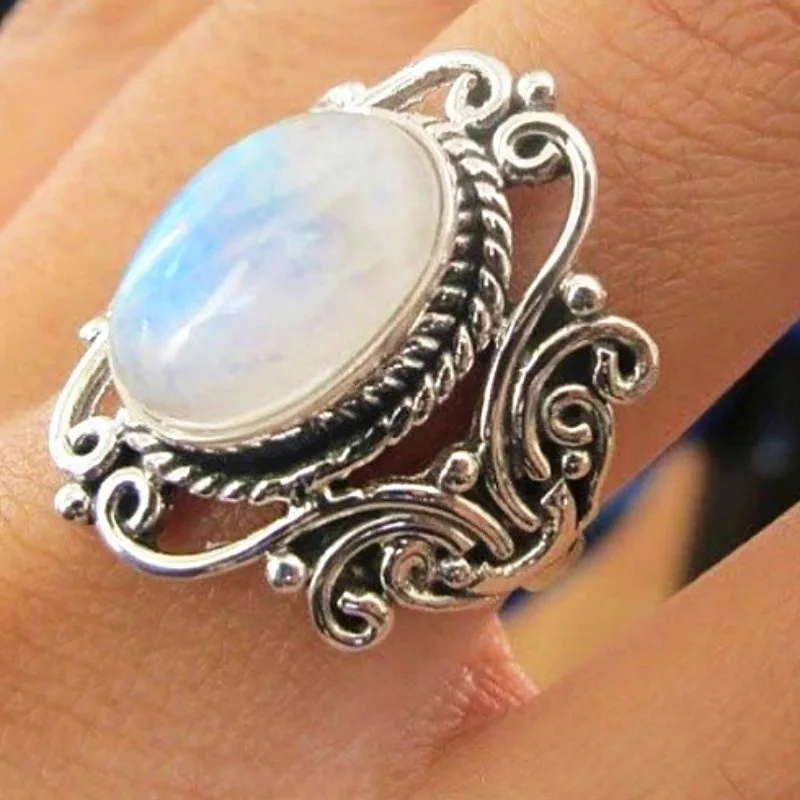 

1 Pcs Antique Silver Color Female Ring Vintage Style Boho Tibetan Oval Moonstone Ring for Women Jewelry