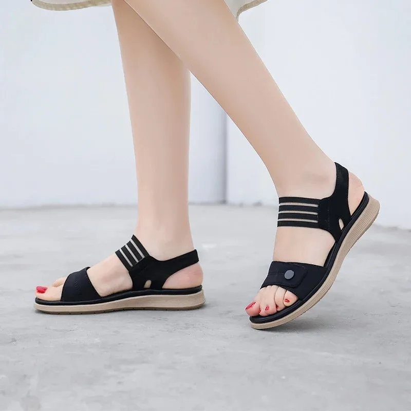 

HOVINGE 2021 Summer Sandals Women Beach Holiday Shoes Thick Sole Women Sandals Pink Black Soft Ladies Summer Shoes Plus Size 42