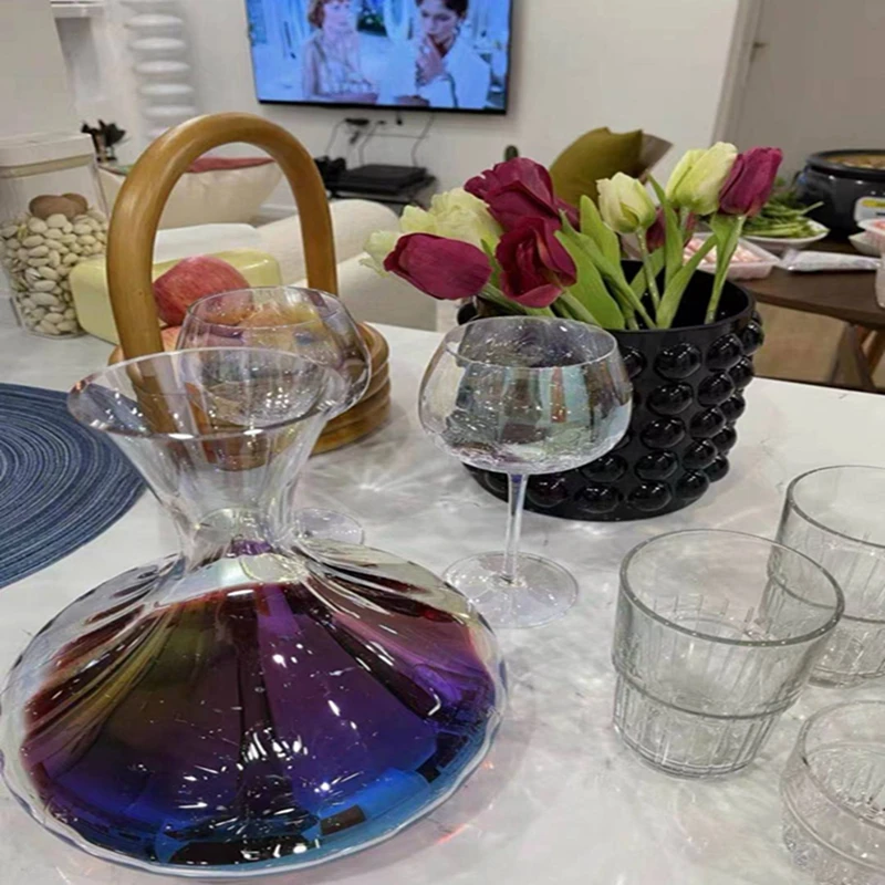 

Good Textured Decanter! Artificial Blowing