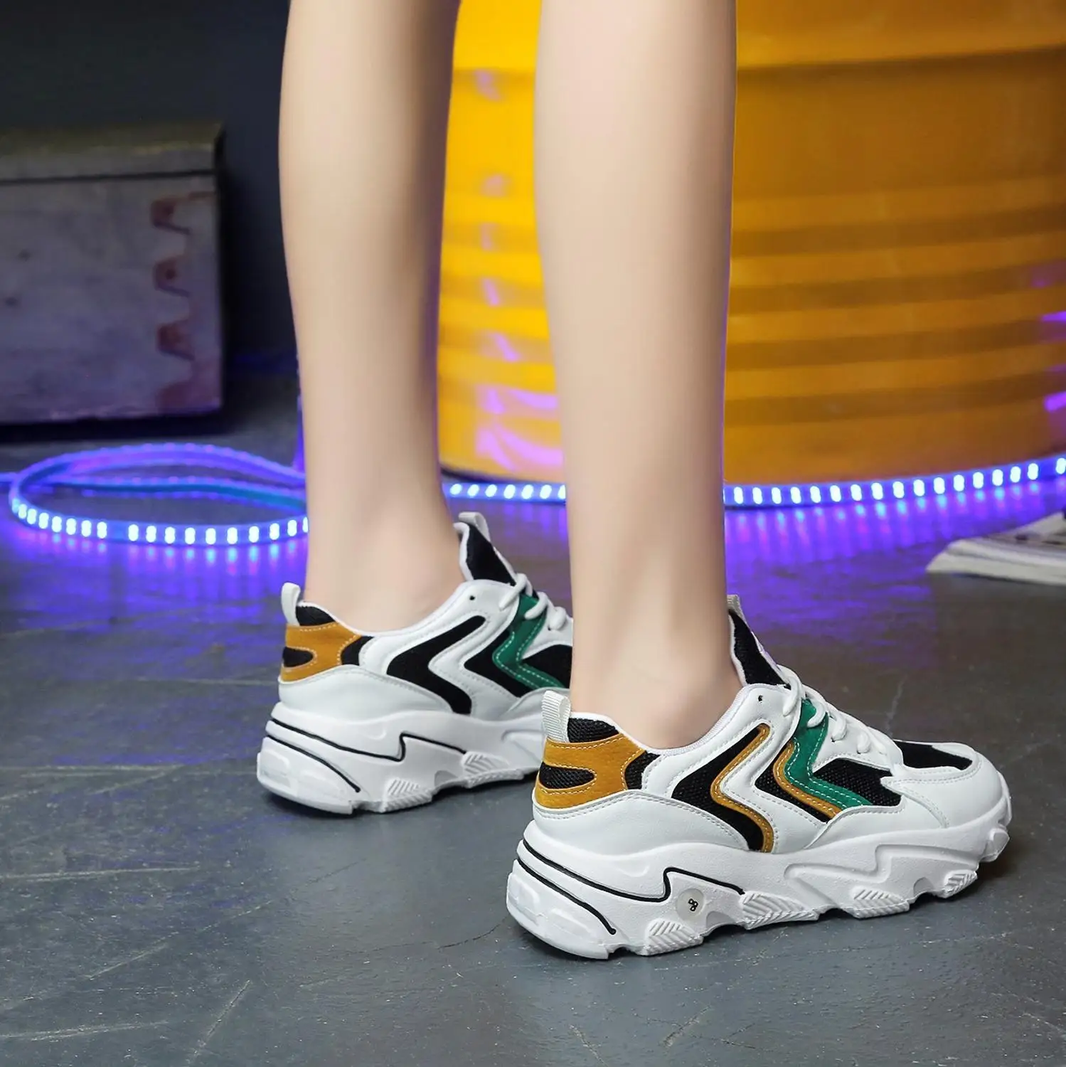 

Spring and autumn new breathable all-match sports casual shoes thick bottom color matching fashion old shoes female