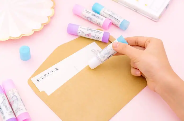 2 шт./компл. Kawaii милые Secret для девочек и мальчиков Пластик однотонные Клеевые стержни для Бумага пилочки офисные школьные принадлежности, блокноты корейские канцелярские принадлежности