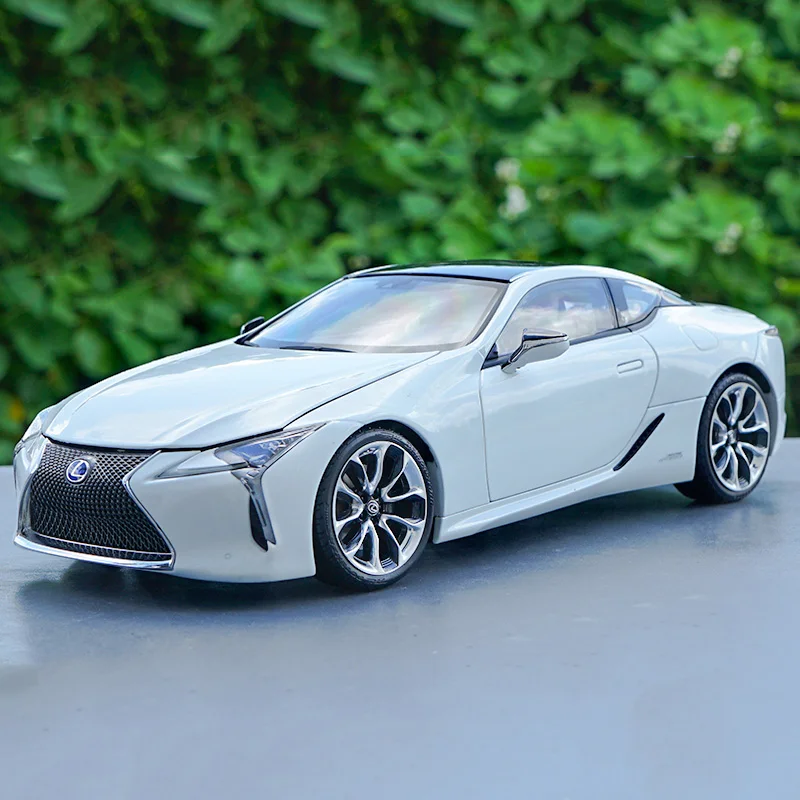 White 1:18 sclae LC500h сплав модель автомобиля литой металлический автомобиль игрушка настоящий интерьер стекаются коврик коллекция Дети Детские подарки дисплей - Цвет: White