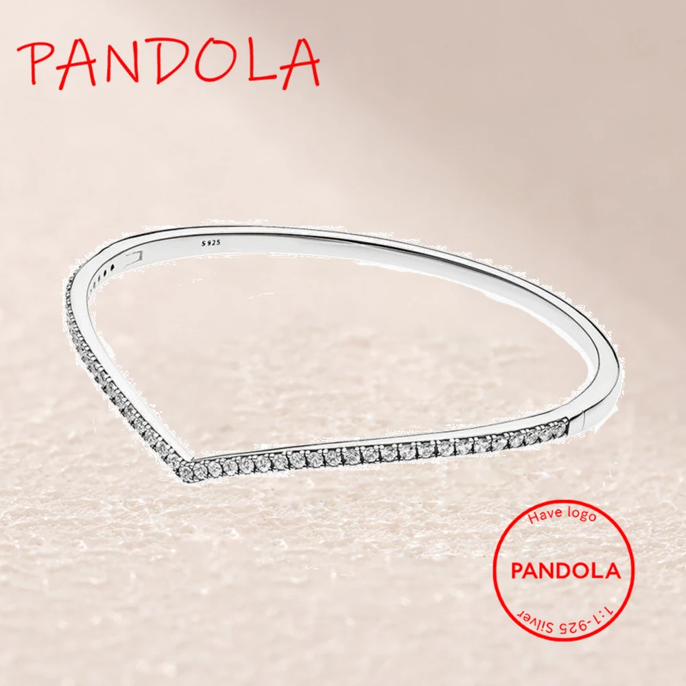 

597837CZ Shimmering Wish Bangle