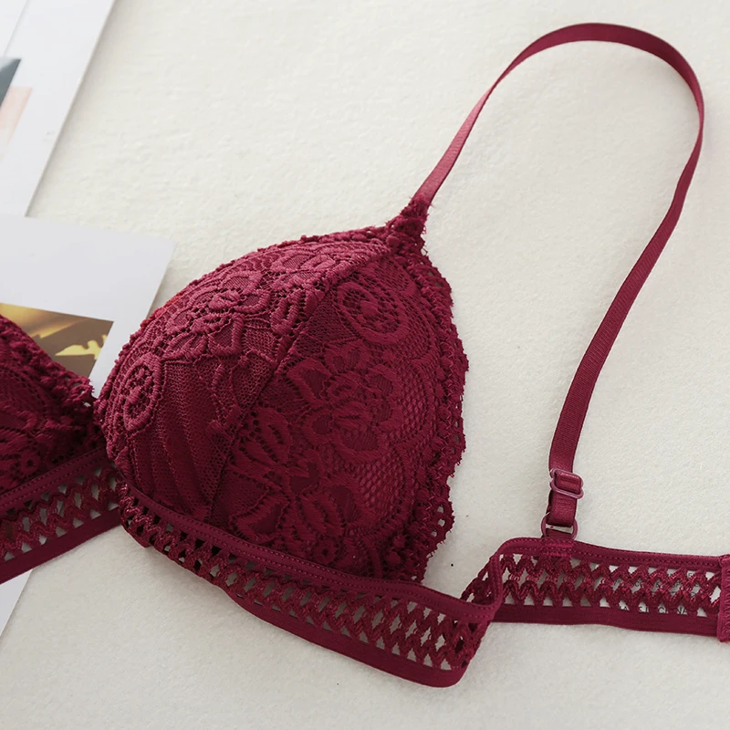 

Sexy Deep v Lace Underwear Female Thin Section Bra Solid Color Embroidery Hollow Tube Top Black/RedWhite 3 Colors