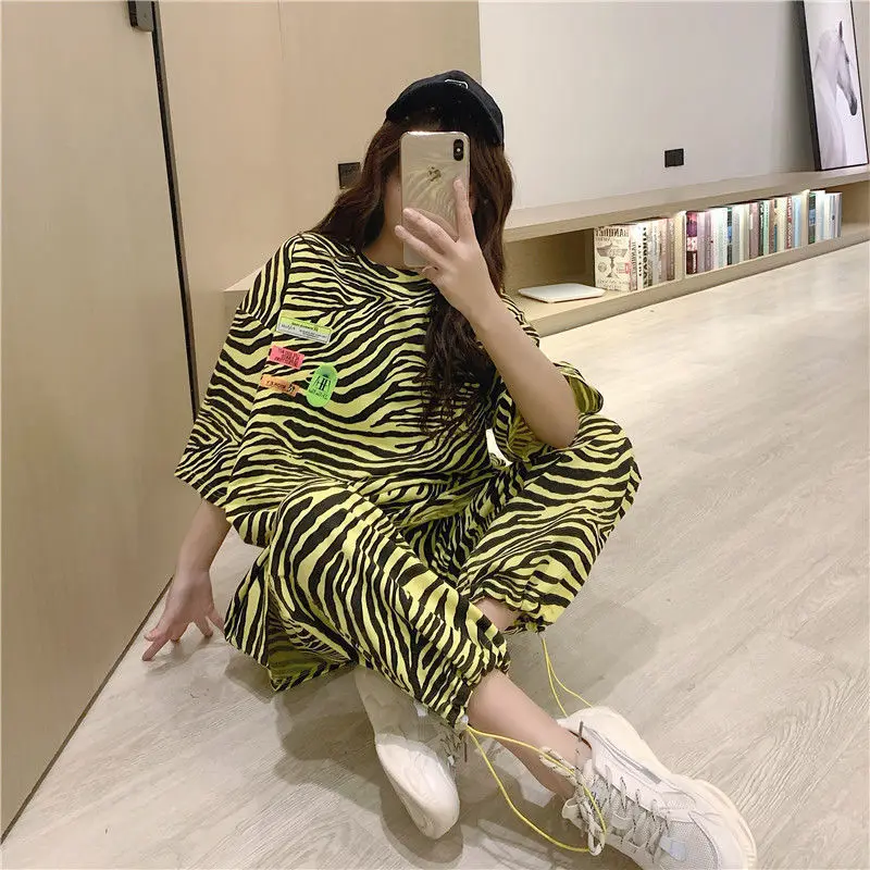 

Western Style Suit Women's Summer New Loose Short-sleeved T-shirt + High Waist Corset Casual Pants Zebra Pattern Suit