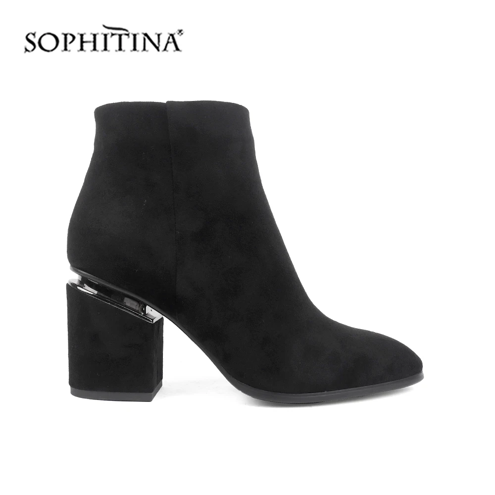 

SOPHITINA/Ботинки женские на осень и зиму. Теплая обувь с зауженным мысом и средным устойчивым каблуком вошли в коллекцию сезона осень-зима. Одно...