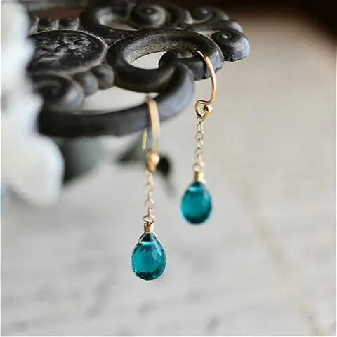 

Unique craftsmanship design silver inlaid sapphire drop-shaped earrings simple and light luxury ladies jewelry
