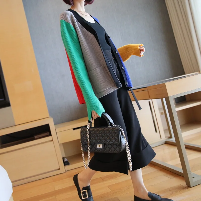 

Fashion v-neck sweater coat short paragraph 2019 new women's autumn and winter wild loose knit cardigan