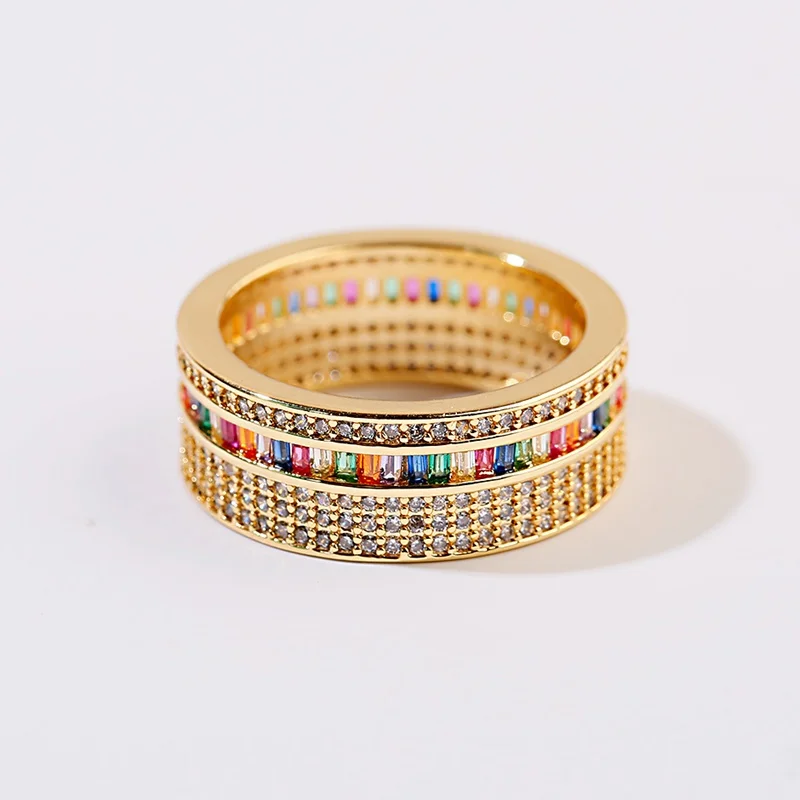 Женское классическое кольцо на палец с радужным кубическим цирконием модное