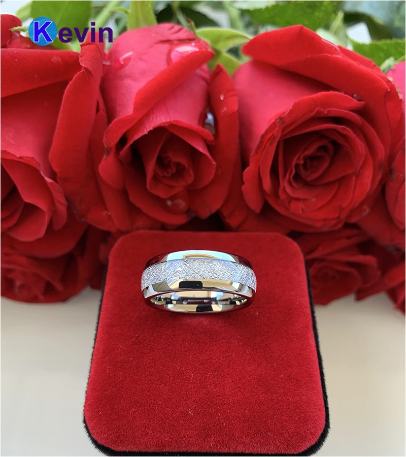 Метеоритовое кольцо Женское с белой инкрустацией метеорита ширина 6 мм 8 удобная