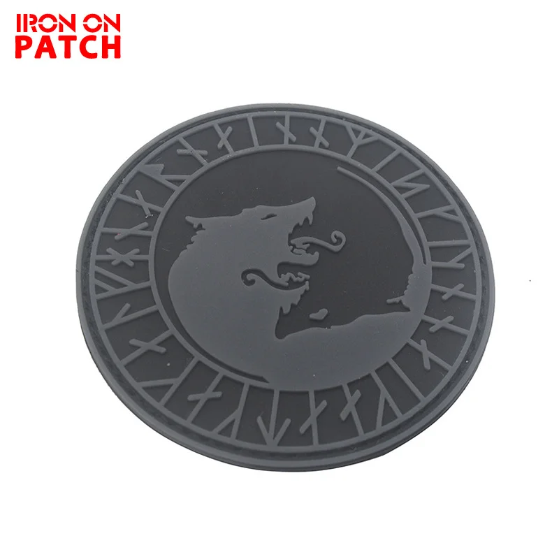 Полихлорвикинговые волки рун Одина нашивка без милосердия только насилие волк в