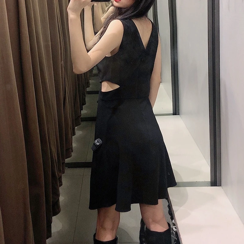 

Fashion Black Dress Sleeveless Hollow Out V neck Tank Dress A-line Elegant Preppy Style Dress Women Spring