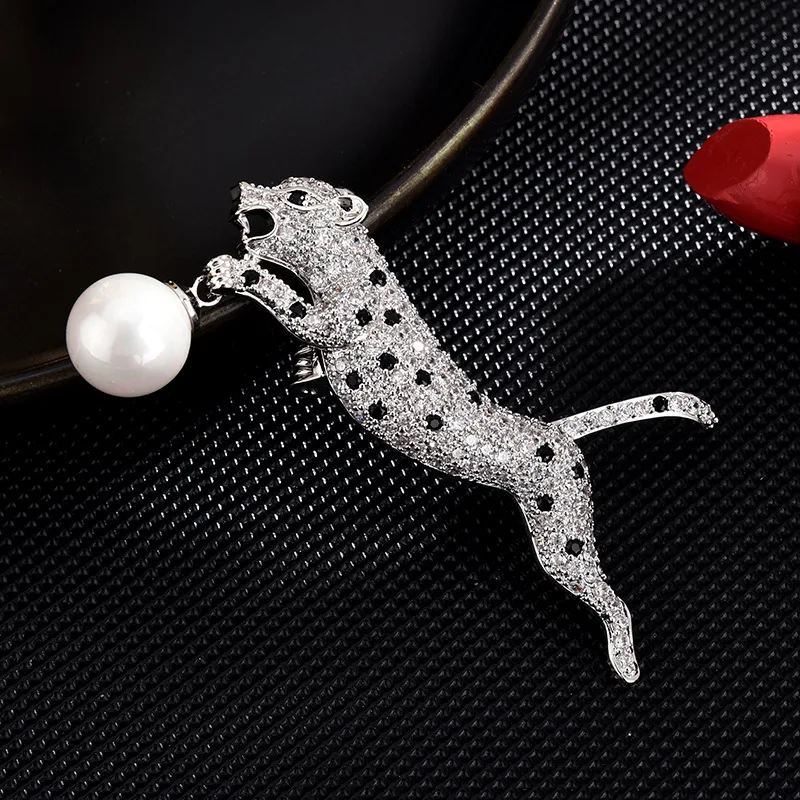 Женская Брошь с кристаллами Винтажная брошь в форме леопарда стразы цирконом