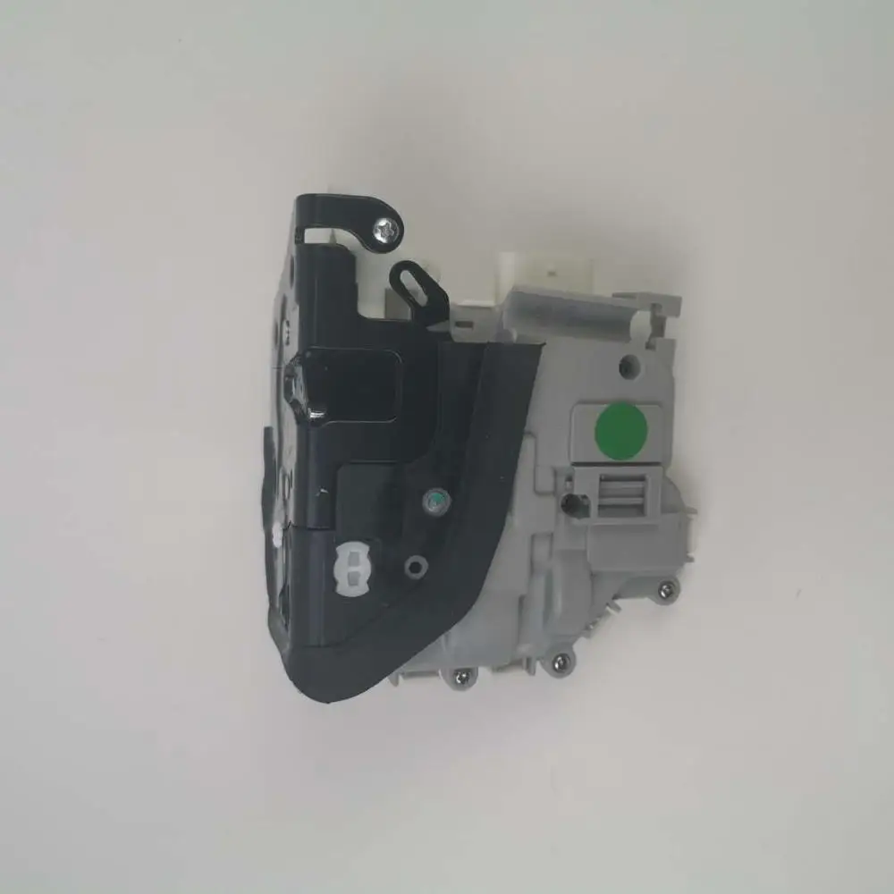 

Rear Right Door Lock Actuator 8X0839016B 8X0839016E for Audi Audi A1 A3 RS4 Q5 A3SB A3CA R8 TTRS RS5 AQ2 RS3 VWXL1