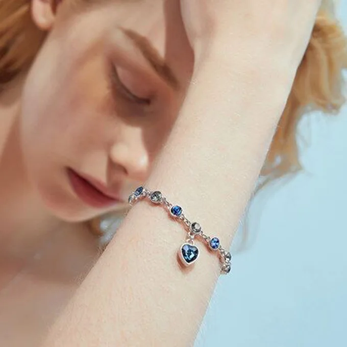 

Austrian Crystal Bracelet For Woman Korean Pulsera Blue Ocean Heart Pendant Fashion Banquet Jewelry Good Friends Gift Hot