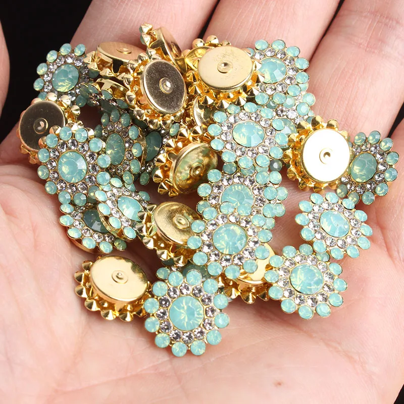 20 шт. цветок круглой формы стразы из смолы 3 цвета с плоской задней стороной