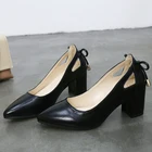 Женские туфли-лодочки на высоком квадратном каблуке 6 см