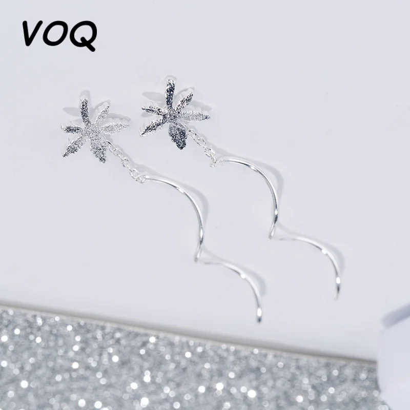 

VOQ 925 Sterling Silver Simple and Cute Maple Leaf Tassel Earrings Fashion Chic Romantic Girl Perforated Jewelry Accessories