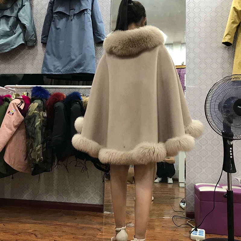 2021 Women Cashmere Capes With Real Fox Fur Hooded Collar Wraps Luxury Female Winter Scarf Stole Pashmina Lady Coat Poncho |