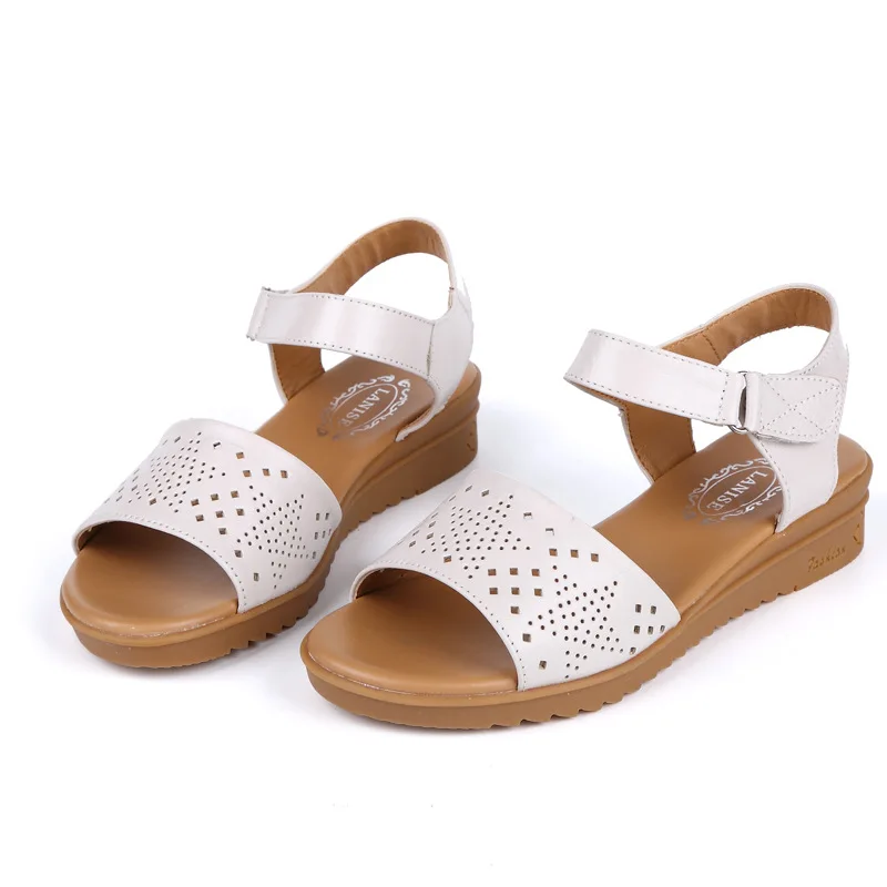 

High quality female summer shoes women genuine leather flat sandals ladies casual beach sandals mother outdoor slip-on sandals